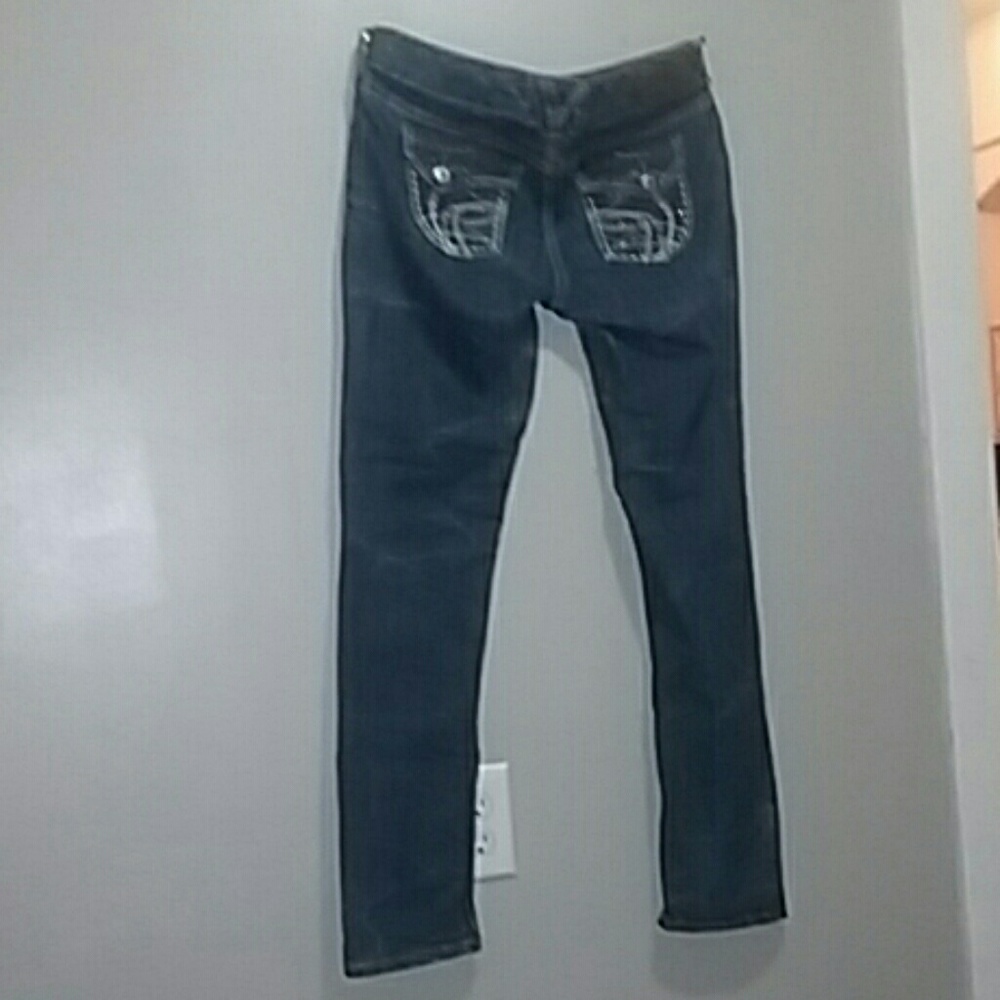Skinny jeans